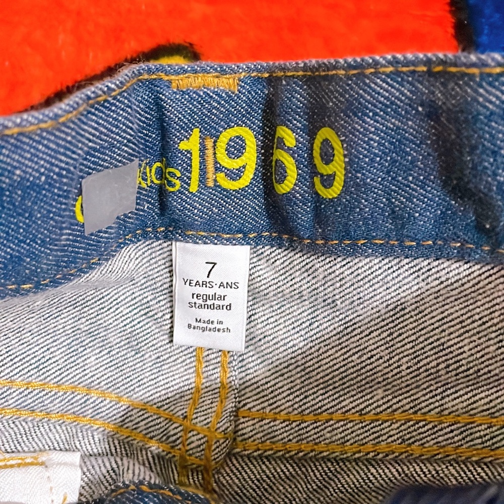 Jeans - Picture 3 of 3